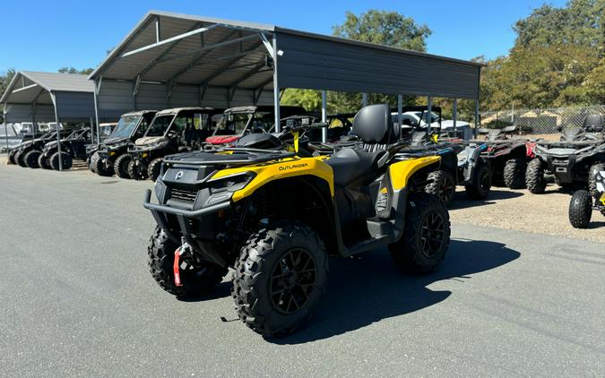 2024 Can-Am Outlander MAX XT 700