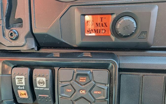 2025 Can-Am Defender Limited