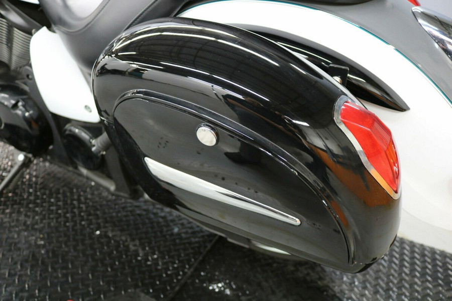 2021 Kawasaki Vulcan 900 Classic