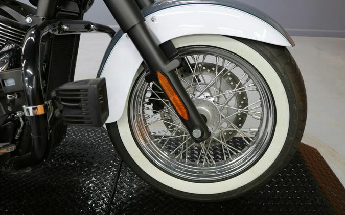 2021 Kawasaki Vulcan 900 Classic