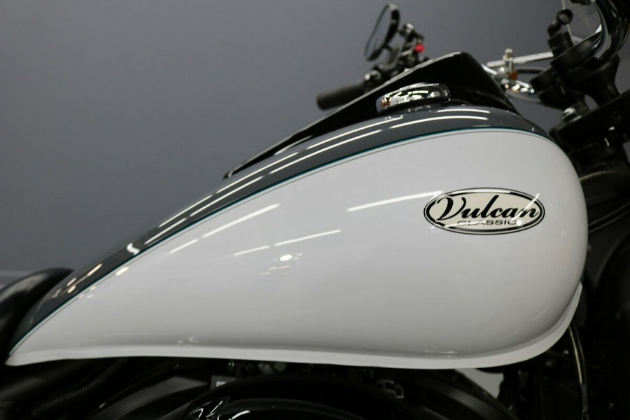 2021 Kawasaki Vulcan 900 Classic