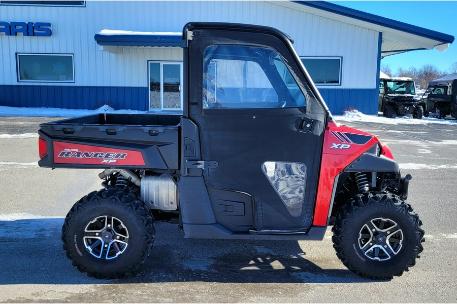 2014 Polaris Industries RANGER XP® 900 EPS - Sunset Red LE