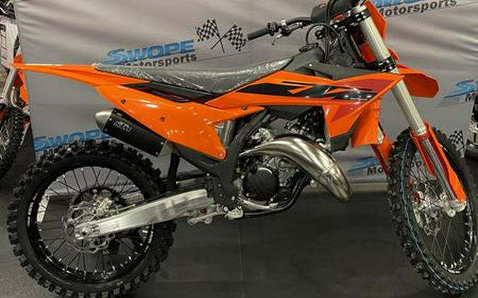 2025 KTM SX Lineup First Look: 300, 250, 150, 125 [11 Fast Facts]