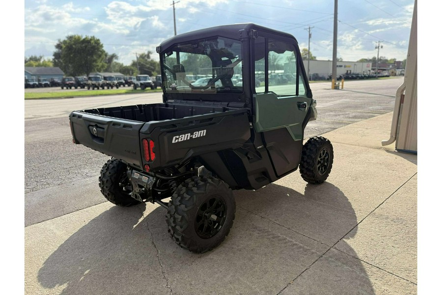 2026 Can-Am SSV DEF DPSCAB 65 HD9 GN 26