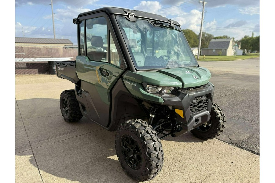 2026 Can-Am SSV DEF DPSCAB 65 HD9 GN 26