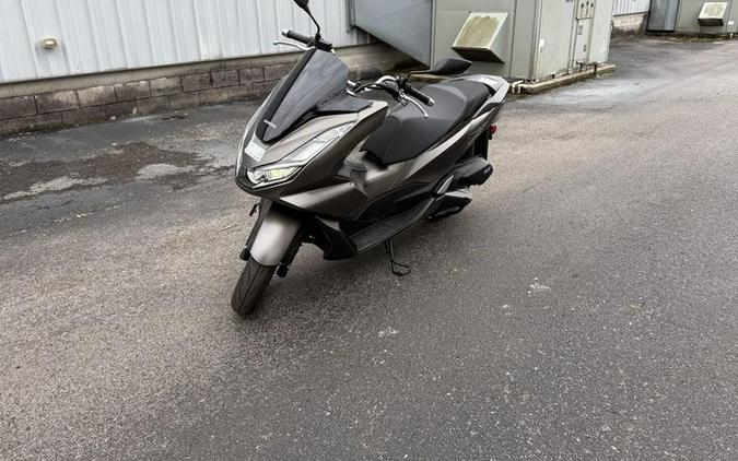 2023 Honda® PCX