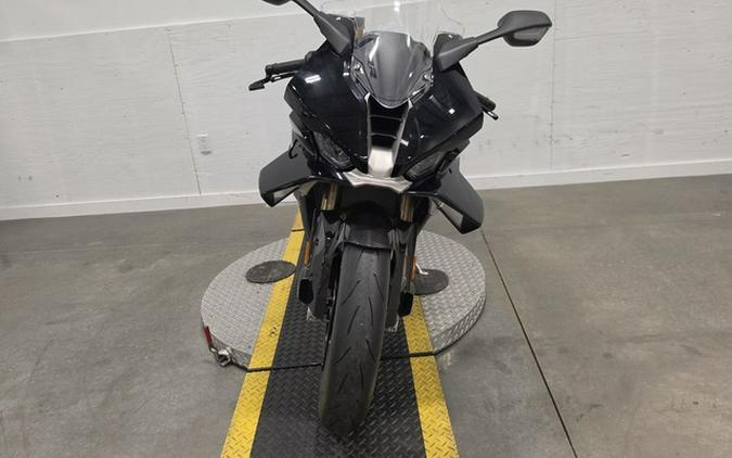 2026 BMW S 1000 RR Blackstorm metallic 1000 RR Light White M Motorsport
