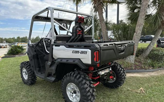 2024 Can-Am® Defender X mr HD10