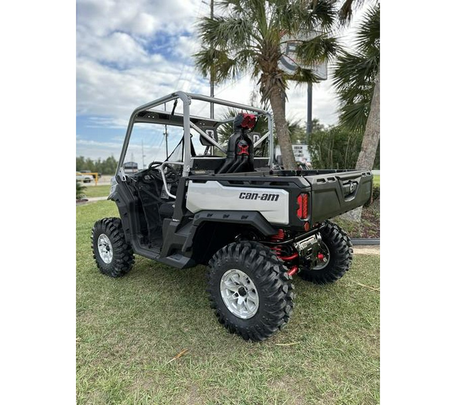 2024 Can-Am® Defender X mr HD10