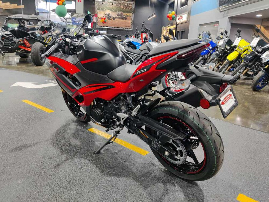 2024 KAWASAKI NINJA 500 ABS