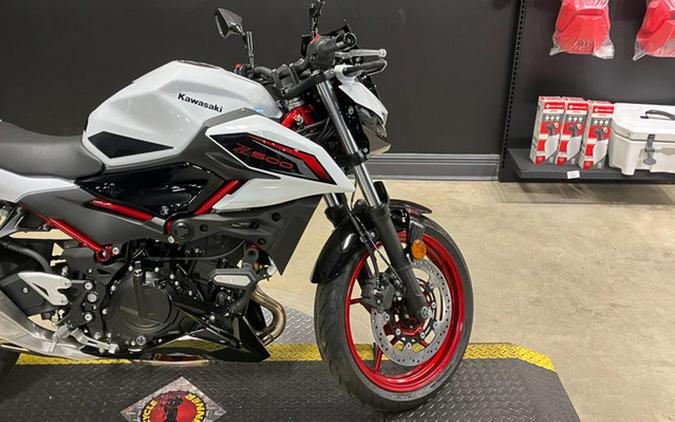 2026 Kawasaki Z500 SE ABS