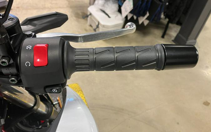 2026 Kawasaki Z500 SE ABS