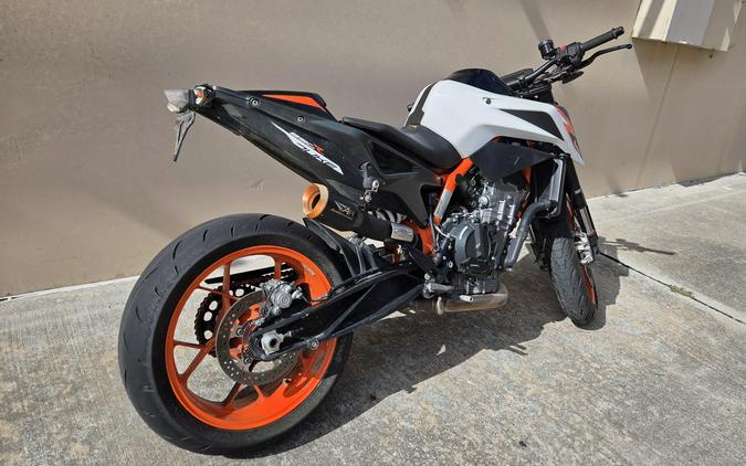 2021 KTM 890 DUKE R