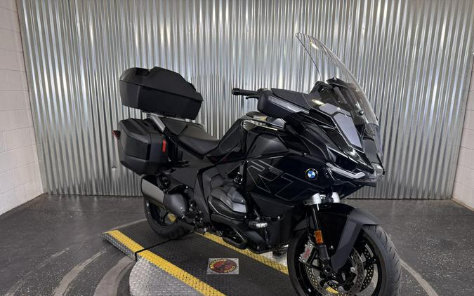 2026 BMW Motorrad R 1300 RT Blackstorm Metallic