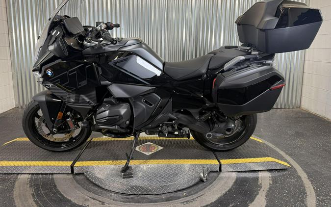 2026 BMW Motorrad R 1300 RT Blackstorm Metallic