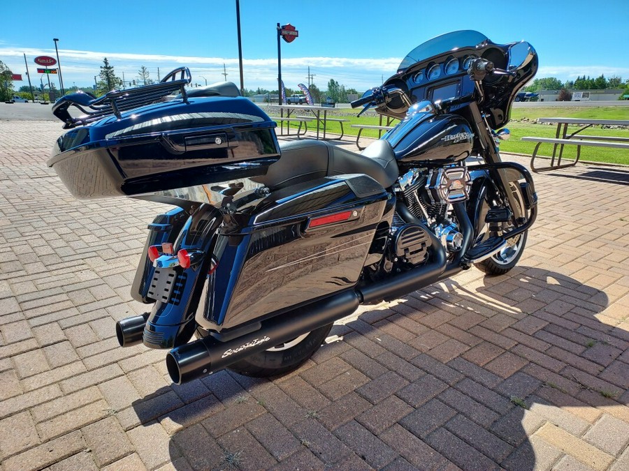 2014 Harley-Davidson Street Glide Special Vivid Black