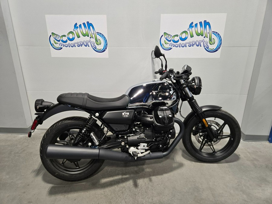 2025 Moto Guzzi V7 Stone