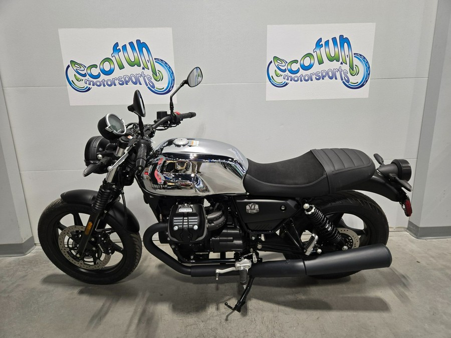 2025 Moto Guzzi V7 Stone