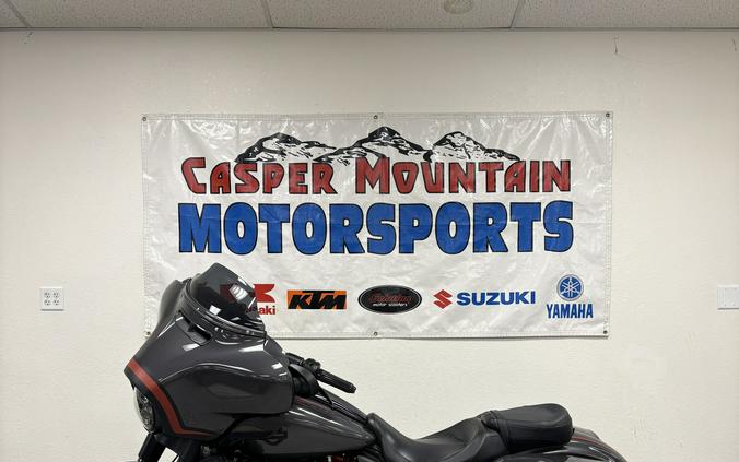 2018 Harley-Davidson Street Glide® CVO - UO0149