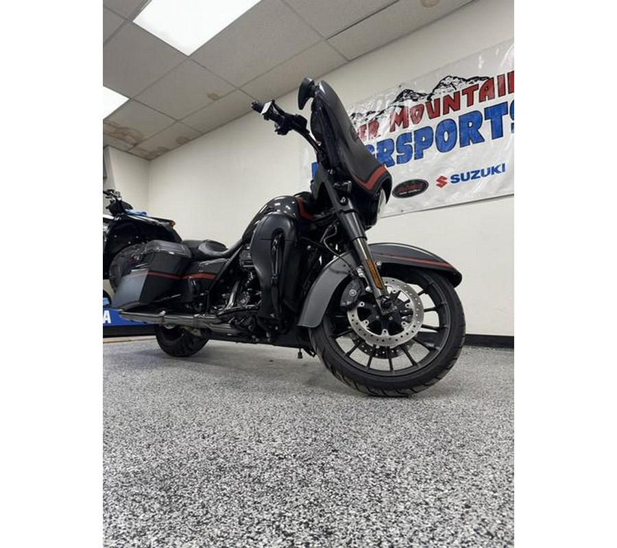 2018 Harley-Davidson® FLHXSE - CVO™ Street Glide®