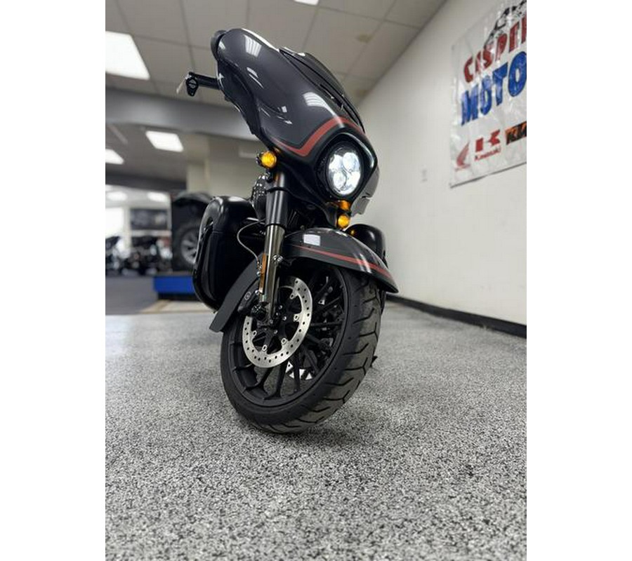 2018 Harley-Davidson® FLHXSE - CVO™ Street Glide®