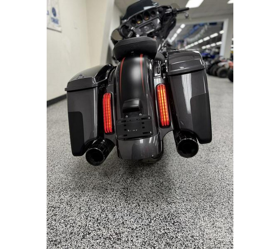 2018 Harley-Davidson® FLHXSE - CVO™ Street Glide®