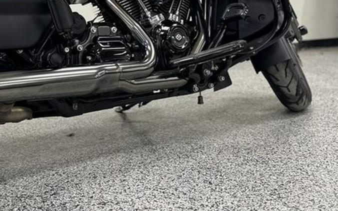 2018 Harley-Davidson® Street Glide® CVO - UO0149