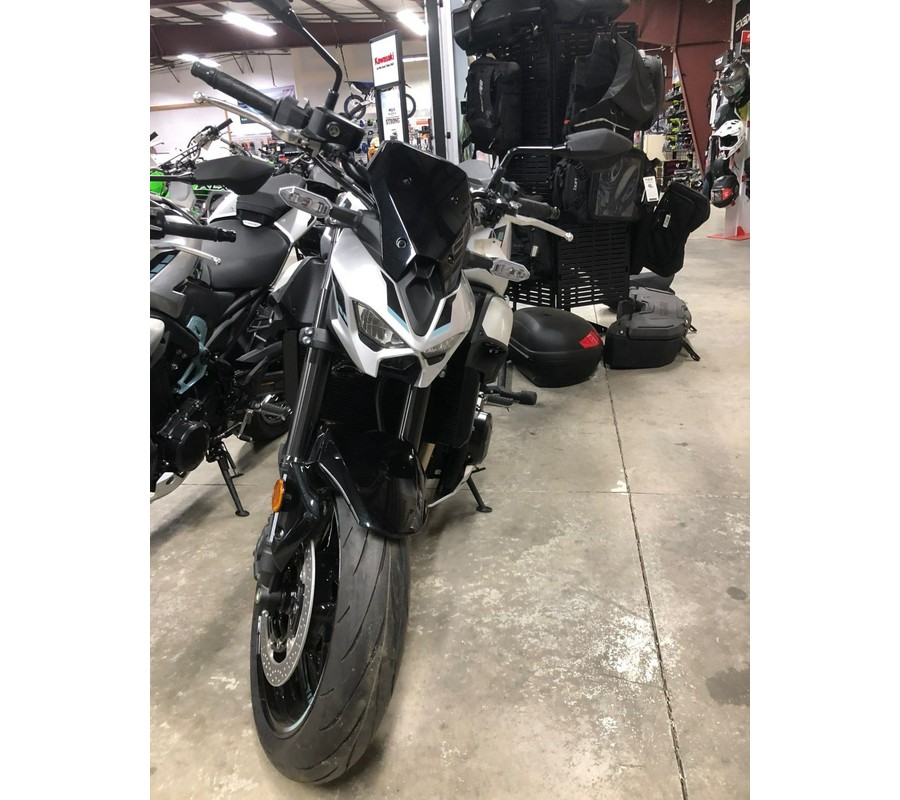 2025 Kawasaki Z900 ABS