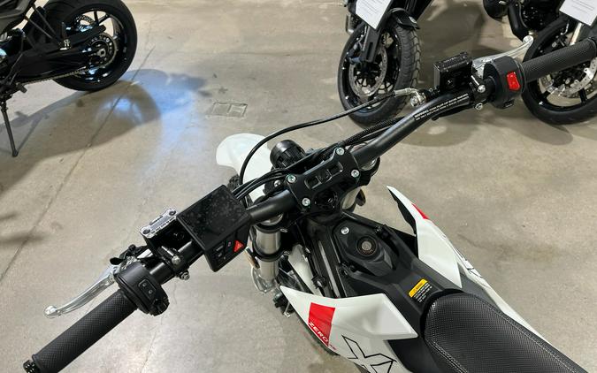 2026 Zero Motorcycles XE