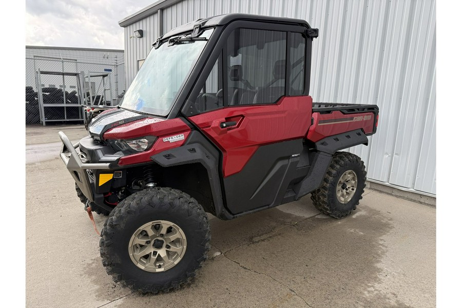 2025 DEFENDER LIMITED RED - Can-Am