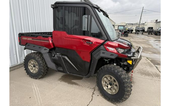 2025 DEFENDER LIMITED RED - Can-Am