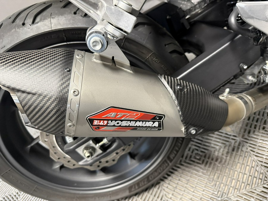 2025 HONDA CB 750 HORNET