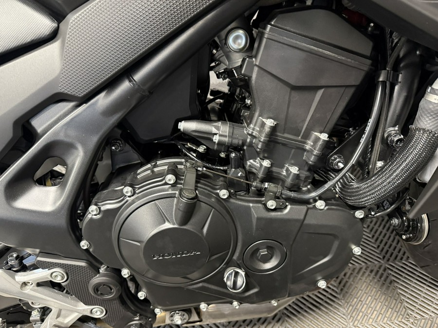 2025 HONDA CB 750 HORNET