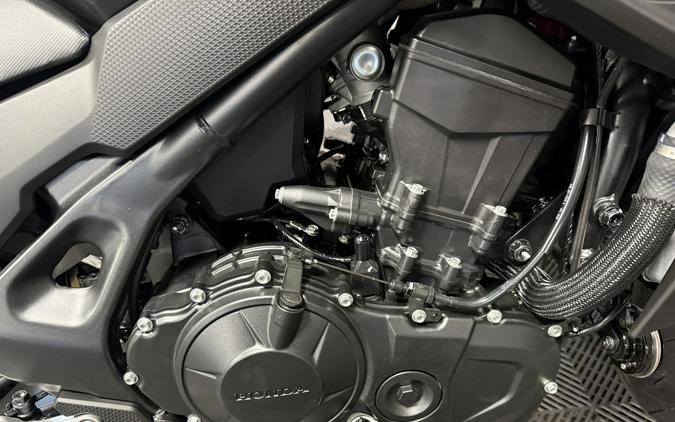 2025 HONDA CB 750 HORNET