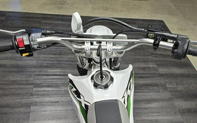 2027 Kawasaki KLX 140R L