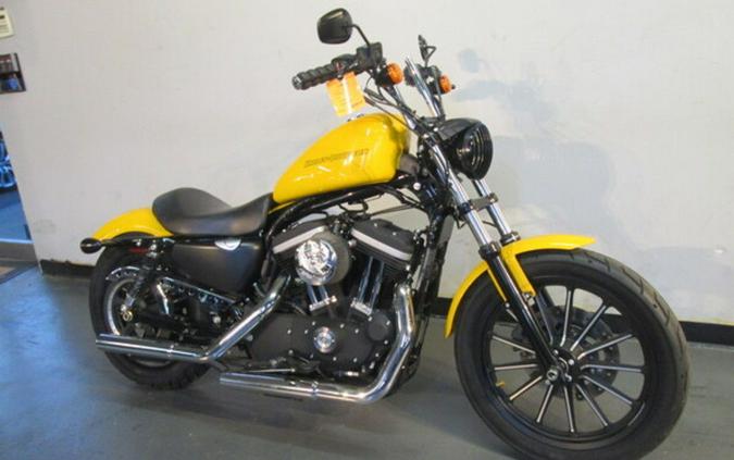 2011 Harley-Davidson® XL883N - Sportster® Iron 883™