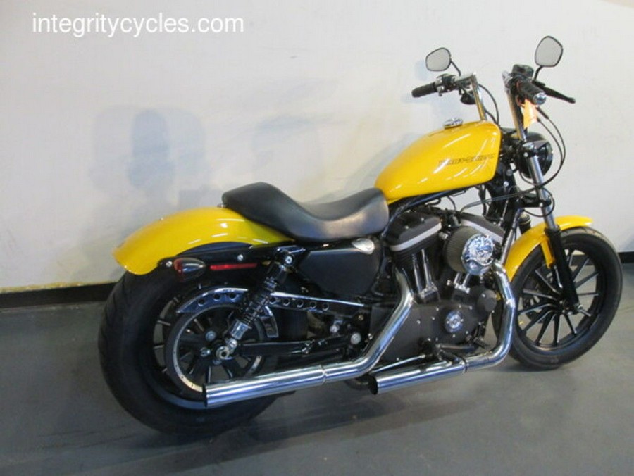 2011 Harley-Davidson® XL883N - Sportster® Iron 883™