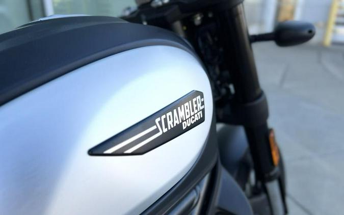 2023 Ducati Scrambler Icon Dark