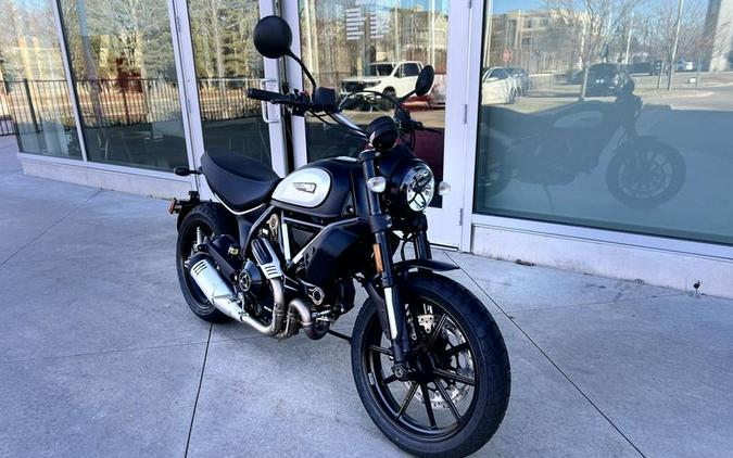 2023 Ducati Scrambler Icon Dark