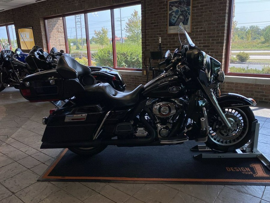 2011 Harley-Davidson FLHTCU - Ultra Classic Electra Glide