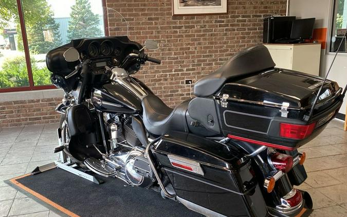 2011 Harley-Davidson FLHTCU - Ultra Classic Electra Glide