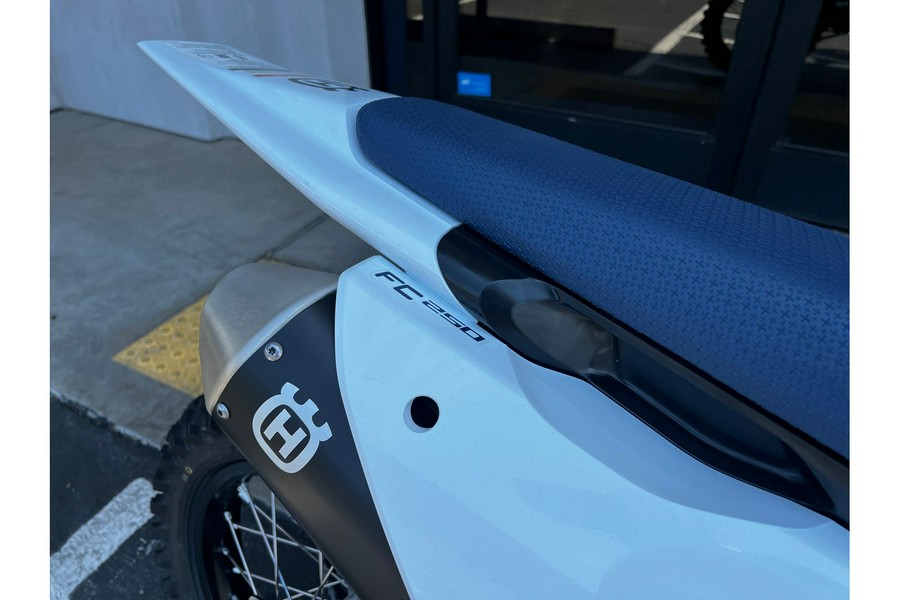 2025 Husqvarna Motorcycles FC 250