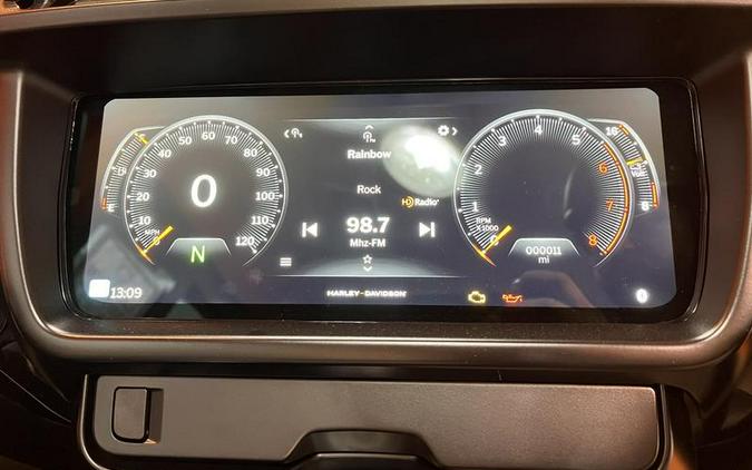 2025 Harley-Davidson® FLHX - Street Glide®