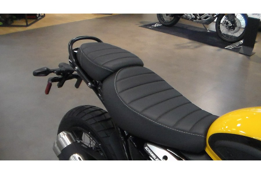 2026 Triumph Scrambler 400 XC