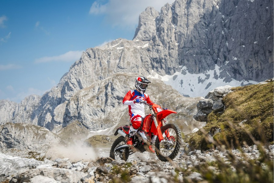 2027 300 RR X-Pro 2-Stroke - Beta Motorcycles