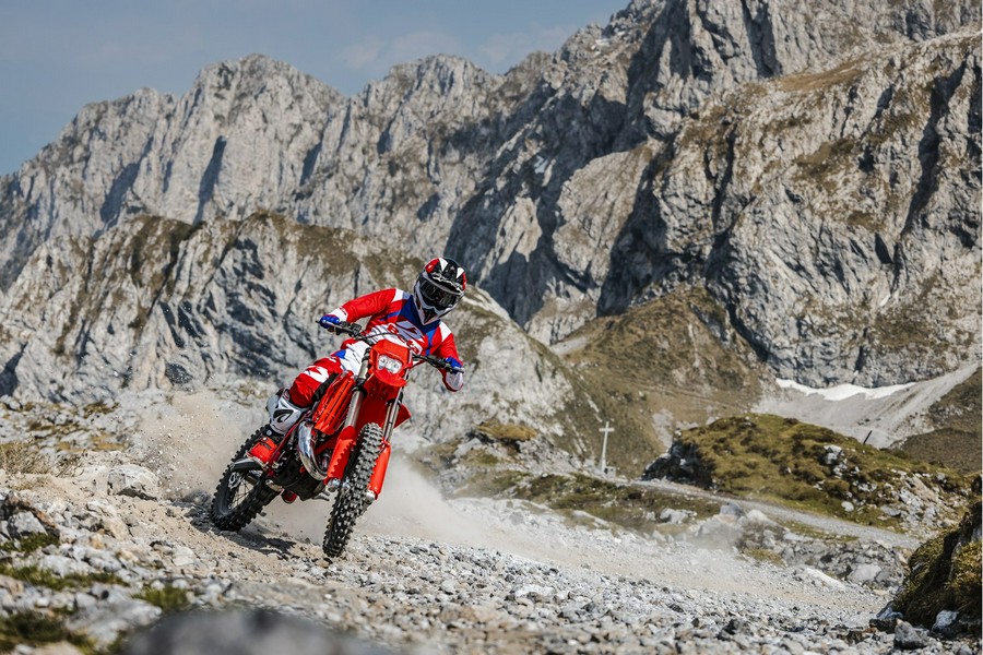 2027 300 RR X-Pro 2-Stroke - Beta Motorcycles