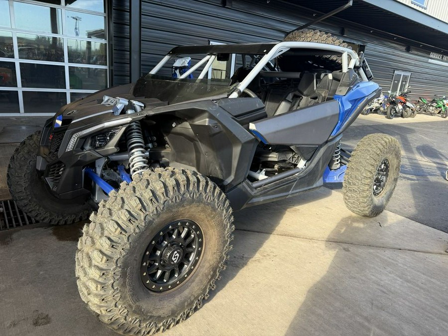 2020 Can-Am® Maverick™ X3 X™ rs Turbo RR Hyper Silver, Intense Blue & Manta Green