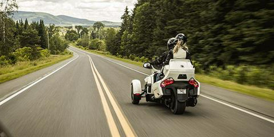 2018 Can-Am Spyder RT SE6