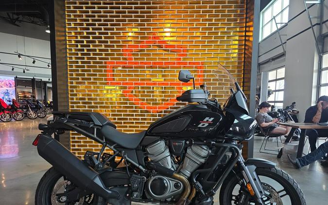 2022 Harley-Davidson® Pan America™ 1250 RA1250