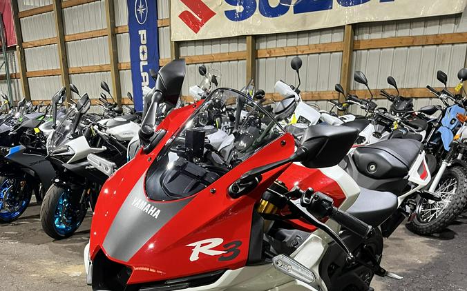 2026 Yamaha YZF-R3 ABS 70th Anniversary Edition